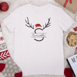 Camiseta Nombre personalizado de los Navidades antimonogram<br><div class="desc">¡Traigan alegría de vacaciones con estilo! 🎅 Personalizar su camisa moderna de Antler Santa con su monograma y nombre. Un regalo festivo,  lindo y único para tus seres queridos para Navidades! 🎄 #SantaMonogramShirt #ChristmasStyle</div>