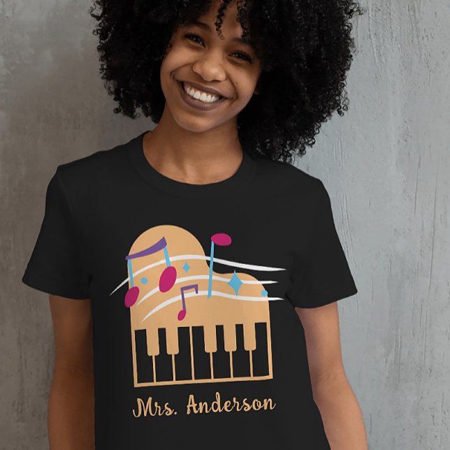 Camiseta Nombre personalizado Piano Music Teacher Black (Custom Name Piano Music Teacher Black T-Shirt)