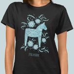 Camiseta Nombre personalizado Verde azulado del arte folcló<br><div class="desc">Un diseño tradicional sueco de Caballo de Dala en verde verde azulado y blanco. Reemplace o quite el nombre al personalizar.</div>