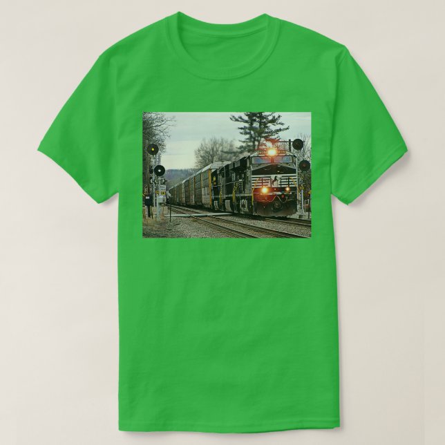 Camiseta Norfolk Southern 7557 en Shirley (Diseño del anverso)