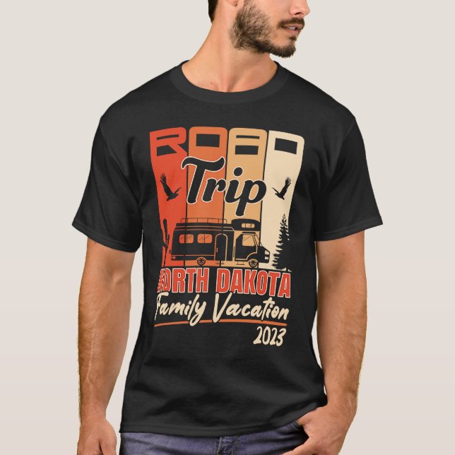 Camiseta North Dakota Family Vacation RV Road Trip Mountain (Anverso)
