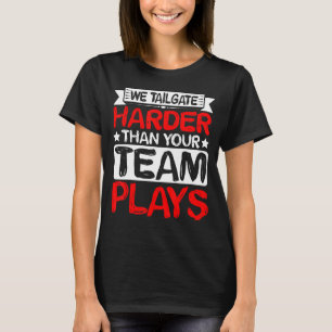 Camiseta Nos Adaptamos Más Que Lo Que Juega Su Equipo