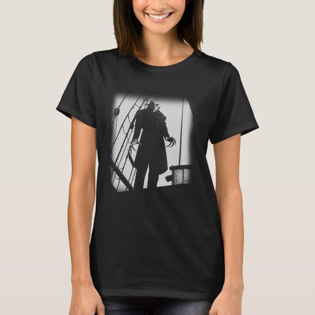 Camiseta Nosferatu Vampiro Horror Dracula Vlad Tepes Poste (Anverso)