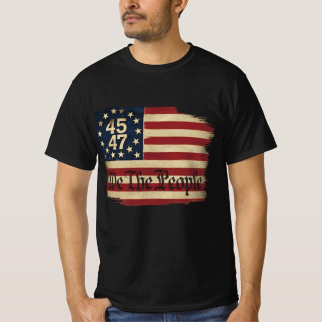 Camiseta Nosotros, el pueblo Trump 45 47 Bandera de época c (Anverso)