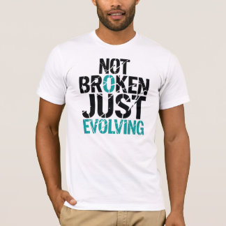 Camiseta Not Broken Just Evolving Grunge Quote