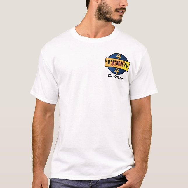 Camiseta Noticias del titán 4 (Anverso)