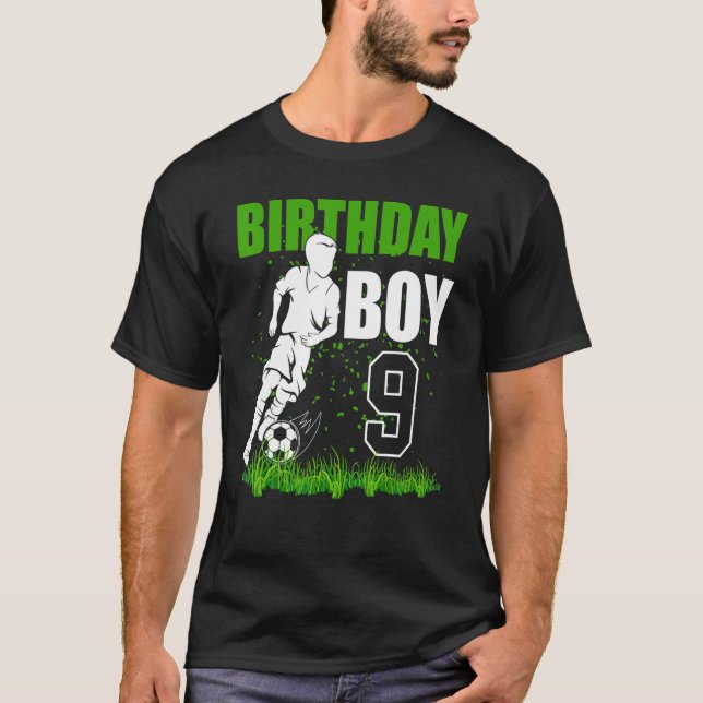 Camiseta Noveno tema del partido de cumpleaños de fútbol de (Anverso)