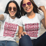 Camiseta Novia Magenta Personalizado en partido de novias<br><div class="desc">¿Estás buscando el equipo perfecto para la soltera? ¿Quieres mezclar un poco las cosas y divertirte con un fiesta temático? ¡No hay más que ver nuestras camisetas de dama de honor rosa magenta personalizadas! Nuestros camisetas están hechos para que coincidan perfectamente con la fiesta de las novias, así que todos...</div>