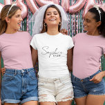 Camiseta Novia personalizada<br><div class="desc">Bienvenidos a nuestra colección de productos de novias personalizados en Zazzle! Aquí, nos especializamos en crear objetos únicos y de personalizable para celebrar el viaje de convertirse en novia. Ya sea que planees tu boda de ensueño o que busques los regalos perfectos de ducha de novia, te tenemos cubierto.</div>
