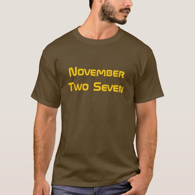 Camiseta Noviembre dos siete (Anverso)