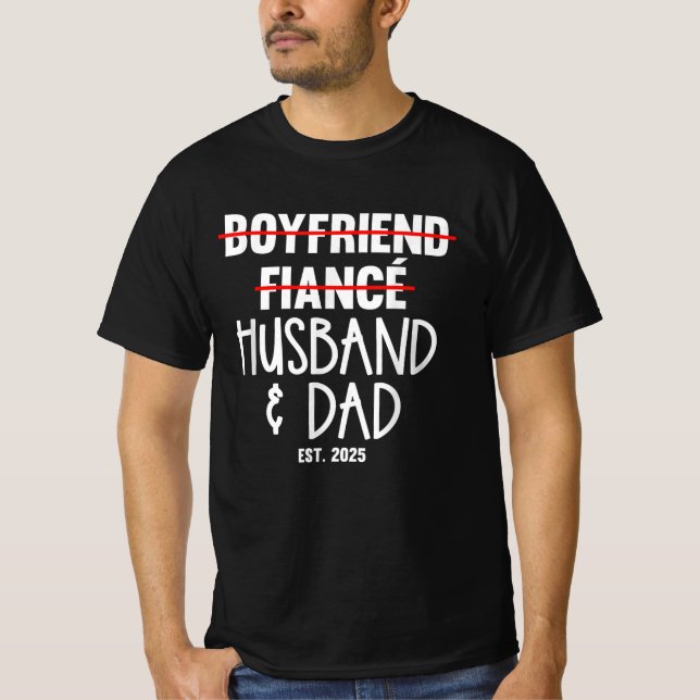 Camiseta Novio Novio Fiancé Esposo y Papá Noel Este De 2025 (Anverso)