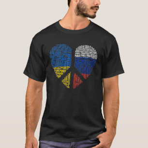 Camiseta Nube de palabras del corazón de la paz rusa en Ucr