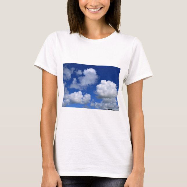 Camiseta nubes (Anverso)
