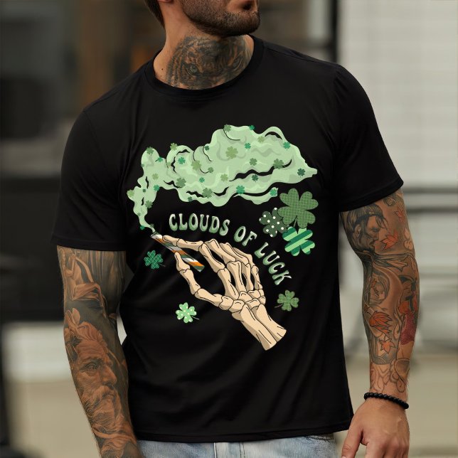 Camiseta Nubes de suerte Día de Patrick (Subido por el creador)