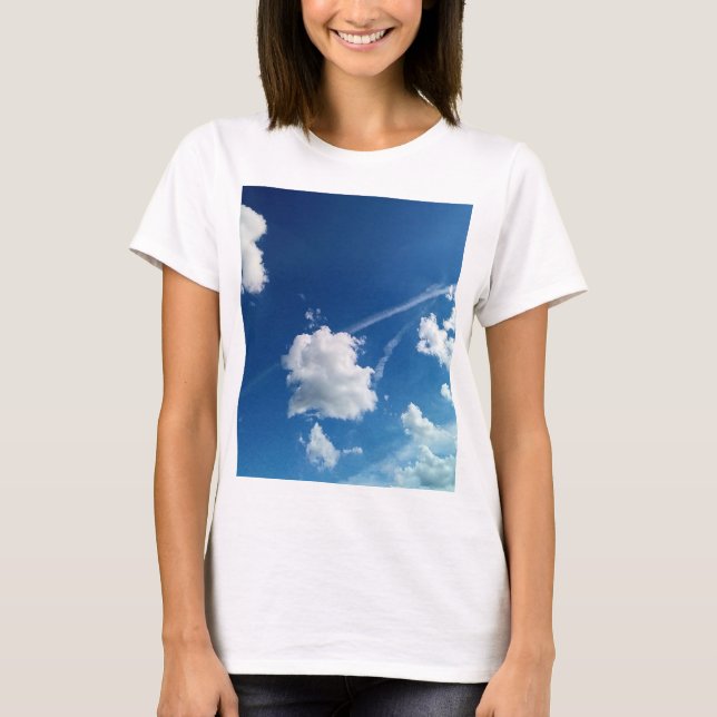 Camiseta Nubes, en la luz (Anverso)