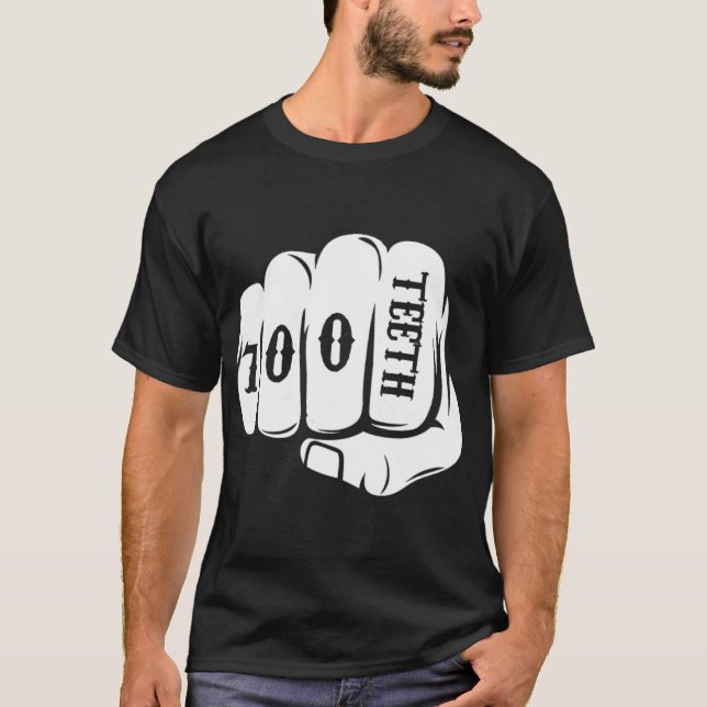 Camiseta Nudillos de lucio - 700 dientes (Anverso)