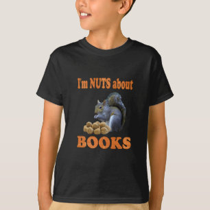 Camiseta Nueces sobre los libros