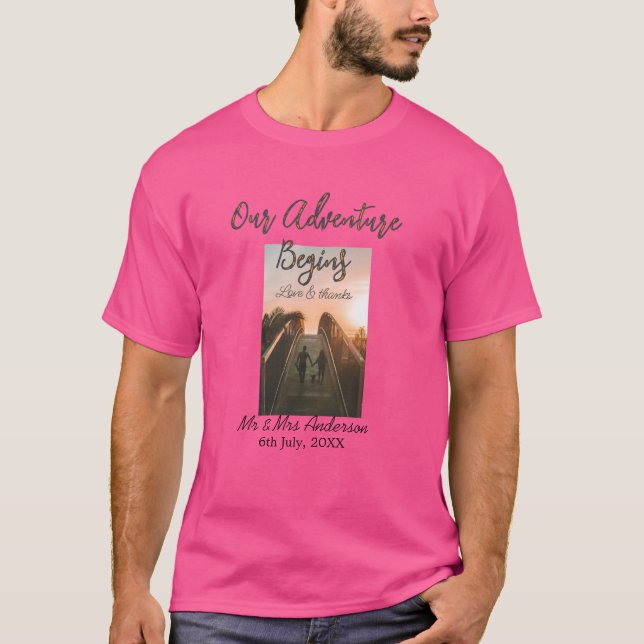 Camiseta Nuestra aventura comienza un par de fotos amor y g (Anverso)