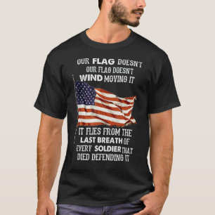 Camiseta Nuestra Bandera Doesnu2019t Volar Del Viento Movié