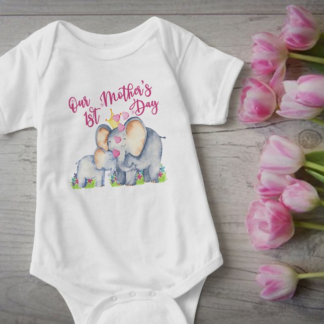Camiseta Nuestra primera madre Día de la Madre y elefante b (Subido por el creador)
