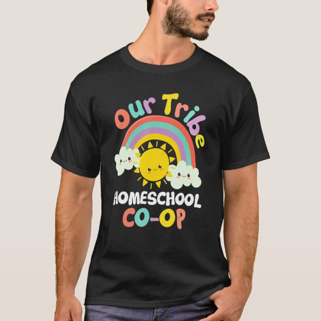 Camiseta Nuestra tribu Homeschool Co Op (Anverso)