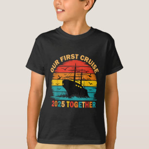 Camiseta Nuestro Primer Crucero 2025 Juntos Parejas a Juego