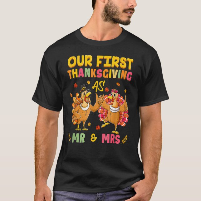 Camiseta Nuestro Primer Día De Acción De Gracias Sr. Y Sra. (Anverso)