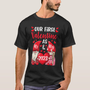 Camiseta Nuestro Primer Valentine Como Sr. Y Sra. 2023 Hear