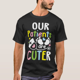 Camiseta Nuestros pacientes son más cortos - Enfermeras ped