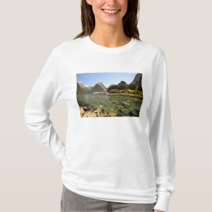Camiseta Nueva Zelanda, Mitre Peak, y entrada del río Bowen