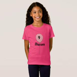 Camiseta Nueve cumpleaños con nombre y globo rosa