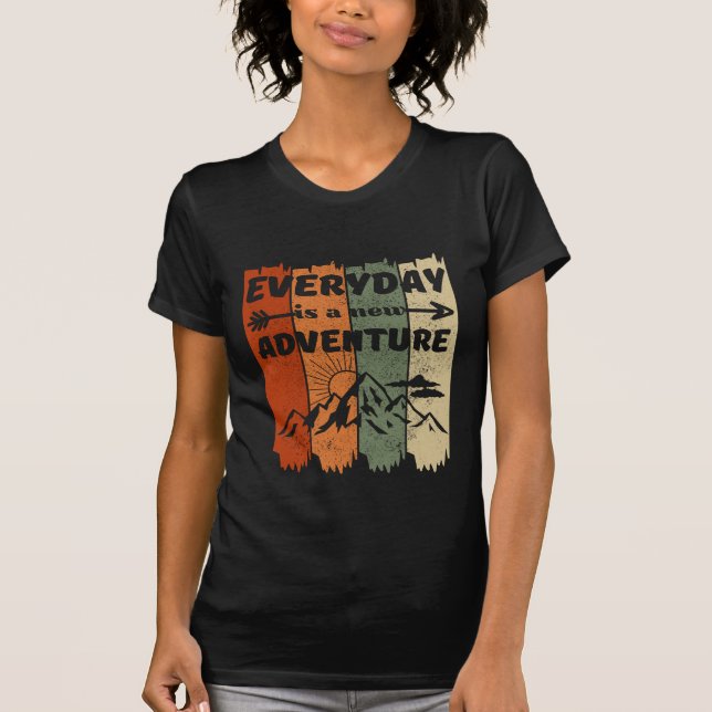 Camiseta Nuevos amantes del senderismo regalo montaña retro (Anverso)