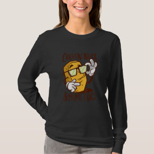 Camiseta Nugs de pollo y Mamá abrazan la comida de huevos d