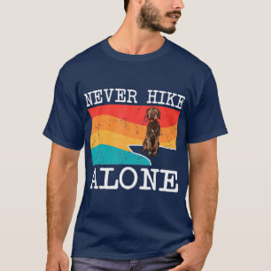 Camiseta Nunca caminar solo con el cable para apuntar a Gri