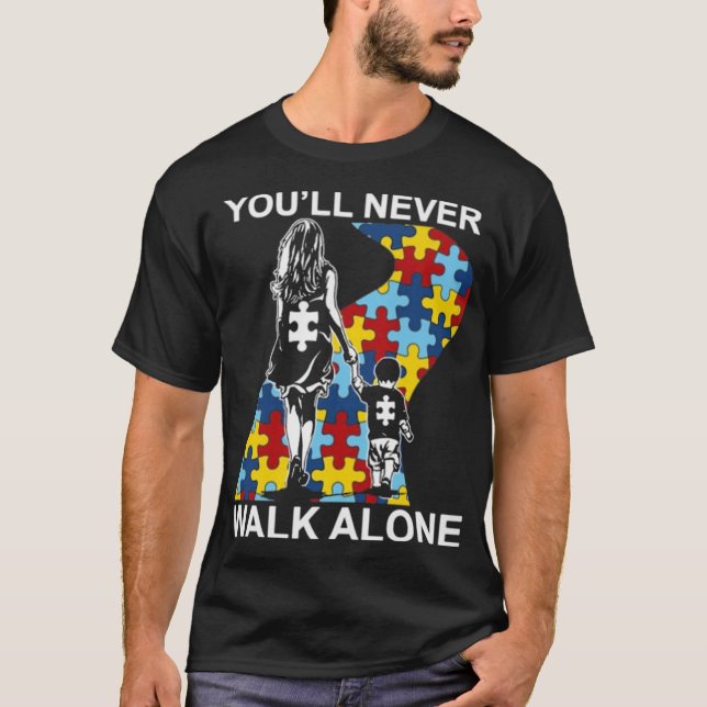 Camiseta Nunca Caminarás Solo (Anverso)