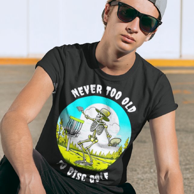 Camiseta Nunca demasiado viejo para el golf en disco | Arro (Subido por el creador)