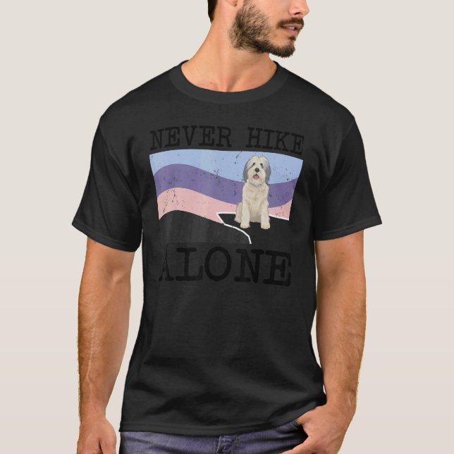 Camiseta Nunca escalar sola el perro lechero polaco Hikin (Anverso)