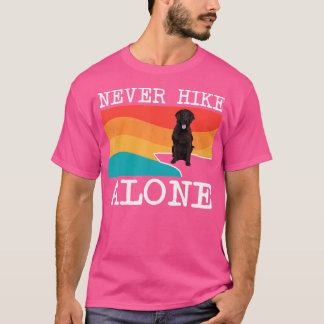 Camiseta Nunca escalar solo una caminata gráfica de recuper