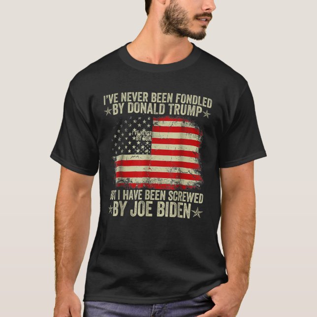 Camiseta Nunca fui Fondeado Por Donald Trump, sino Por Grit (Anverso)