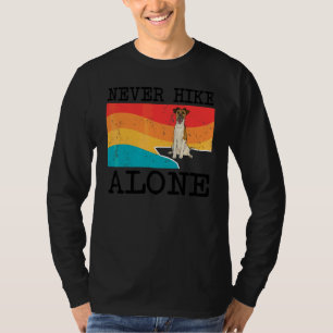 Camiseta Nunca Hikes Solo Gráfico de Smooth Fox Terrier Sen