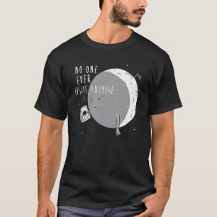 Camiseta Nunca más nadie visita la luna