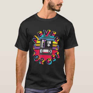Camiseta Nunca olvidar el nerd de la computadora con disque