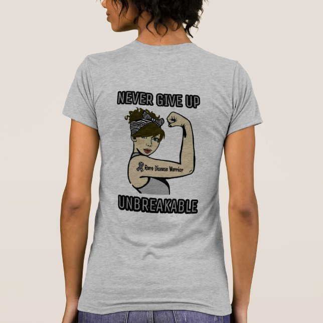 Camiseta NUNCA RENUNCIAR (pelo corto)... Enfermedad rara (Reverso)