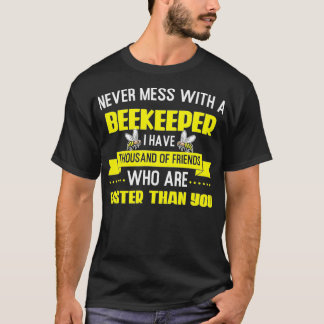 Camiseta Nunca se metan con un Beekeeper