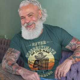 Camiseta Nunca subestimes a un anciano - Acordeón
