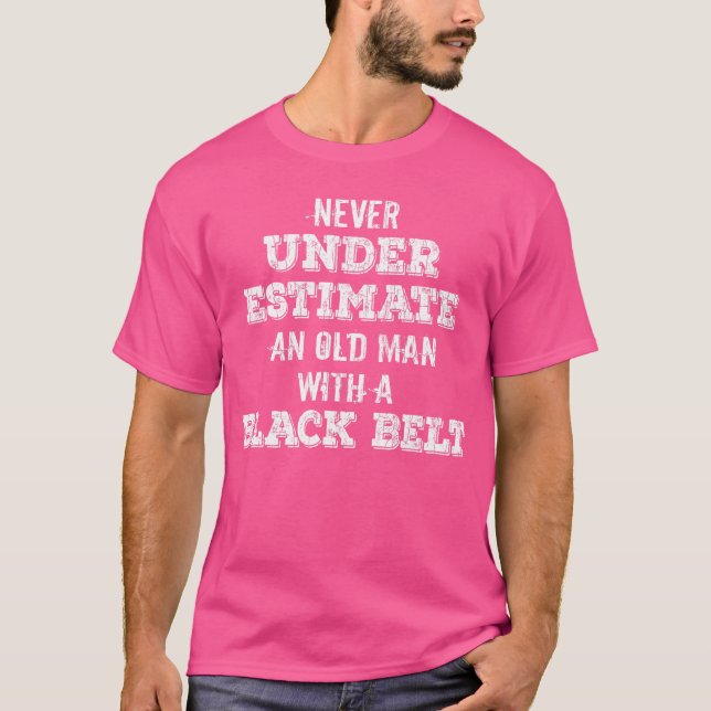 Camiseta Nunca subestimes a un anciano con Karate de Cintur (Anverso)