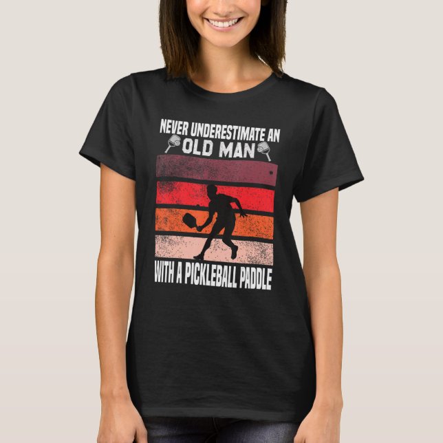 Camiseta Nunca subestimes a un anciano con un picnic (Anverso)