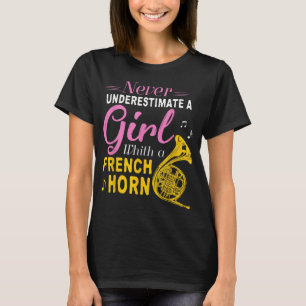 Camiseta Nunca Subestimes A Un Chica Con Una Mujer Francesa