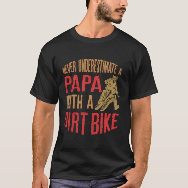 Camiseta Nunca Subestimes A Un Papa Con Un Regalo De Bicicl (Anverso)