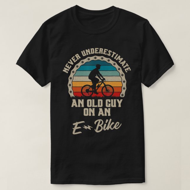 Camiseta Nunca Subestimes A Un Viejo Hombre En Bicicleta EB (Diseño del anverso)